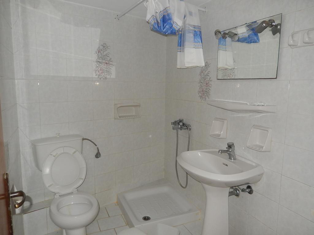 Deidamia Hotel İskiri Oda fotoğraf